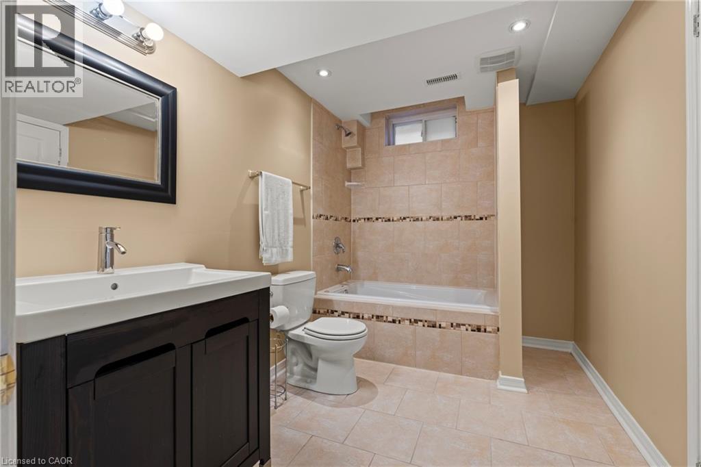 200 MILLER Drive - 39