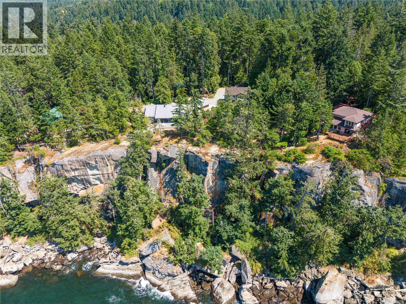 879 Canso Rd - 41