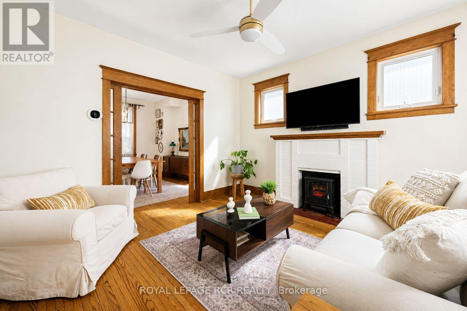 146 MAIN STREET W - 16