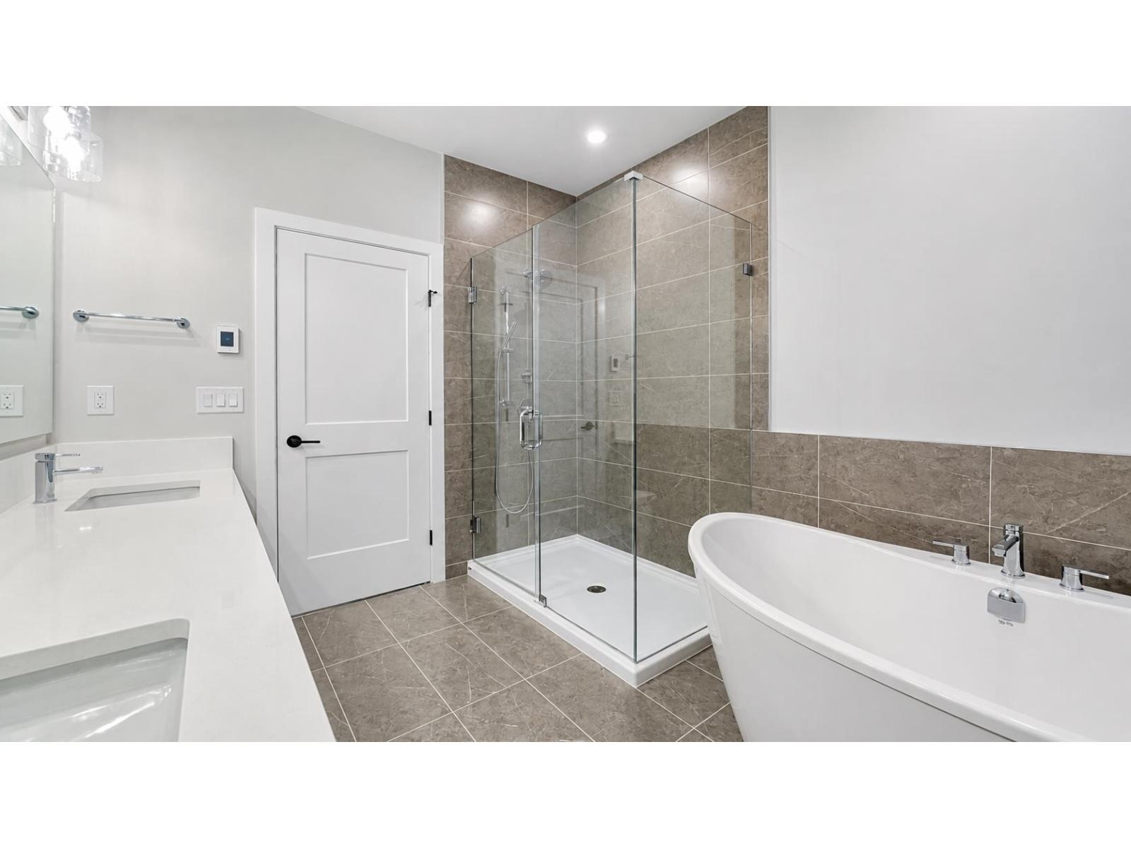 1985 SPARROW HAWK PLACE, Mt Woodside, Agassiz