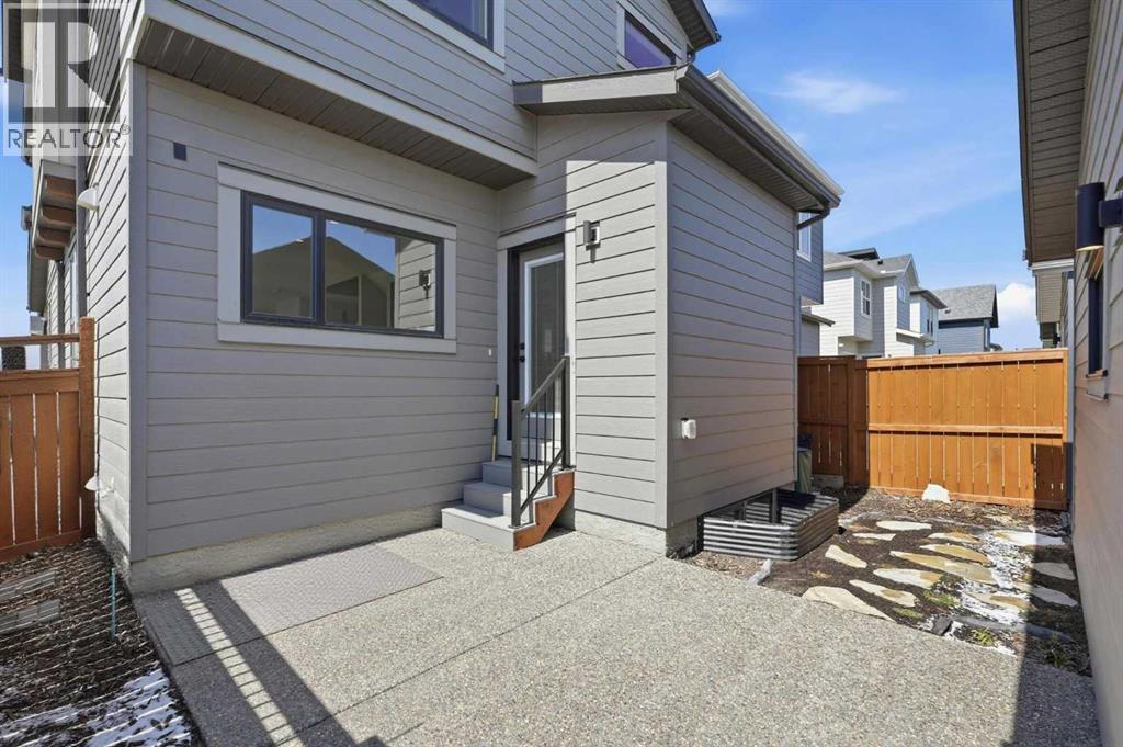 120 Treeline Manor SW - 26