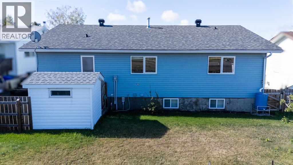 236 54 Avenue E - 46