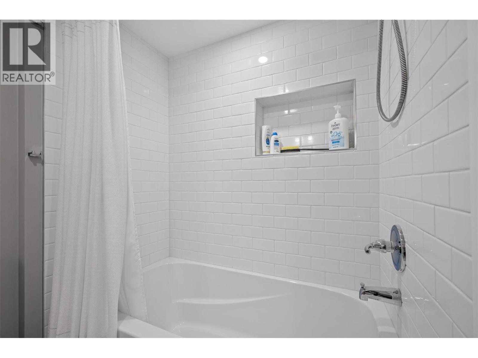 3752 Glenway Road - 44