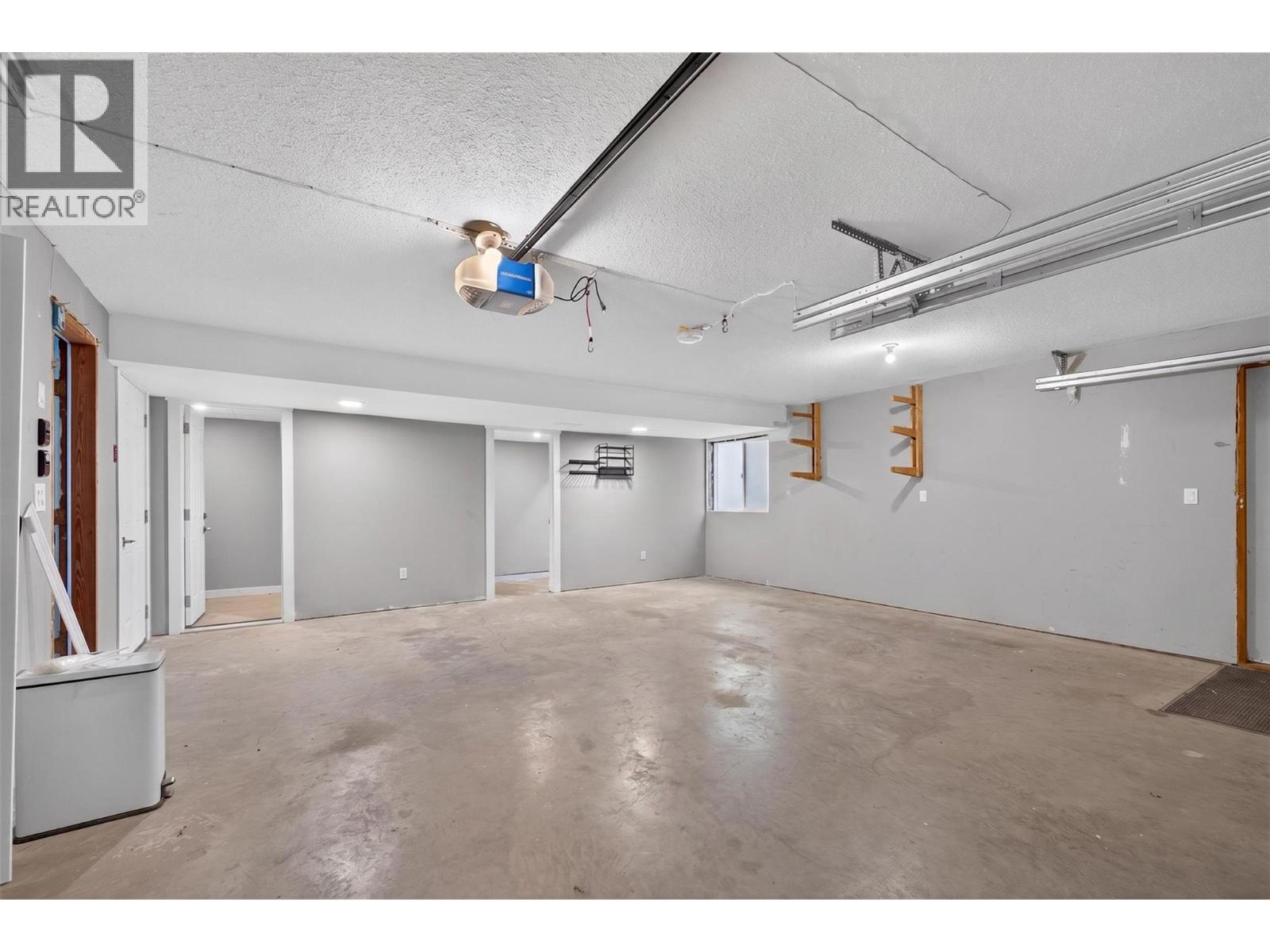3752 Glenway Road - 56