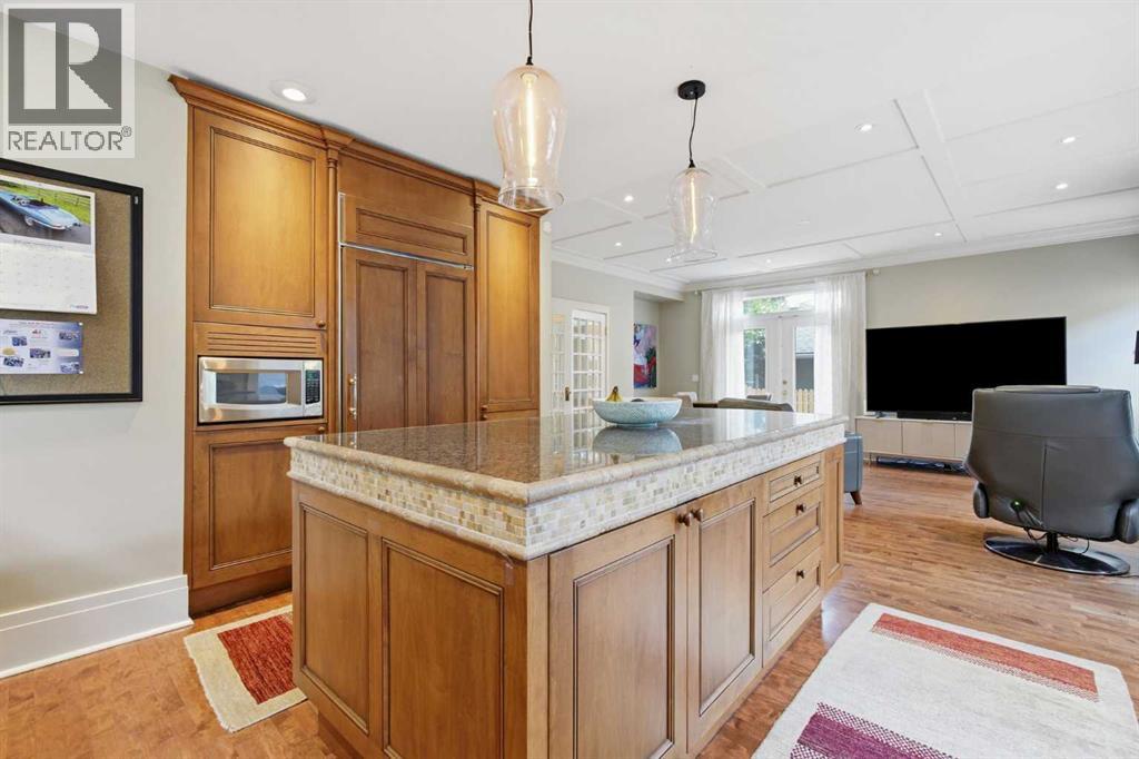615 Crescent Boulevard SW - 8