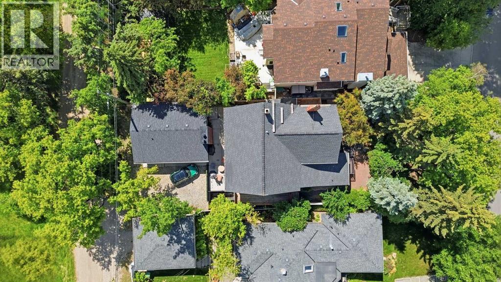 615 Crescent Boulevard SW - 3