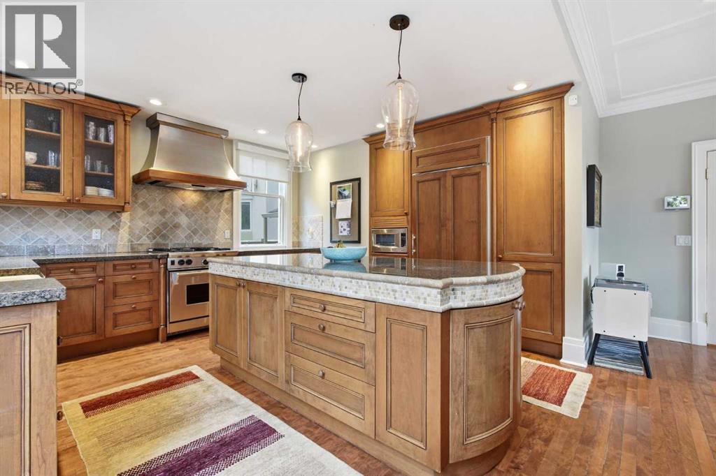 615 Crescent Boulevard SW - 5
