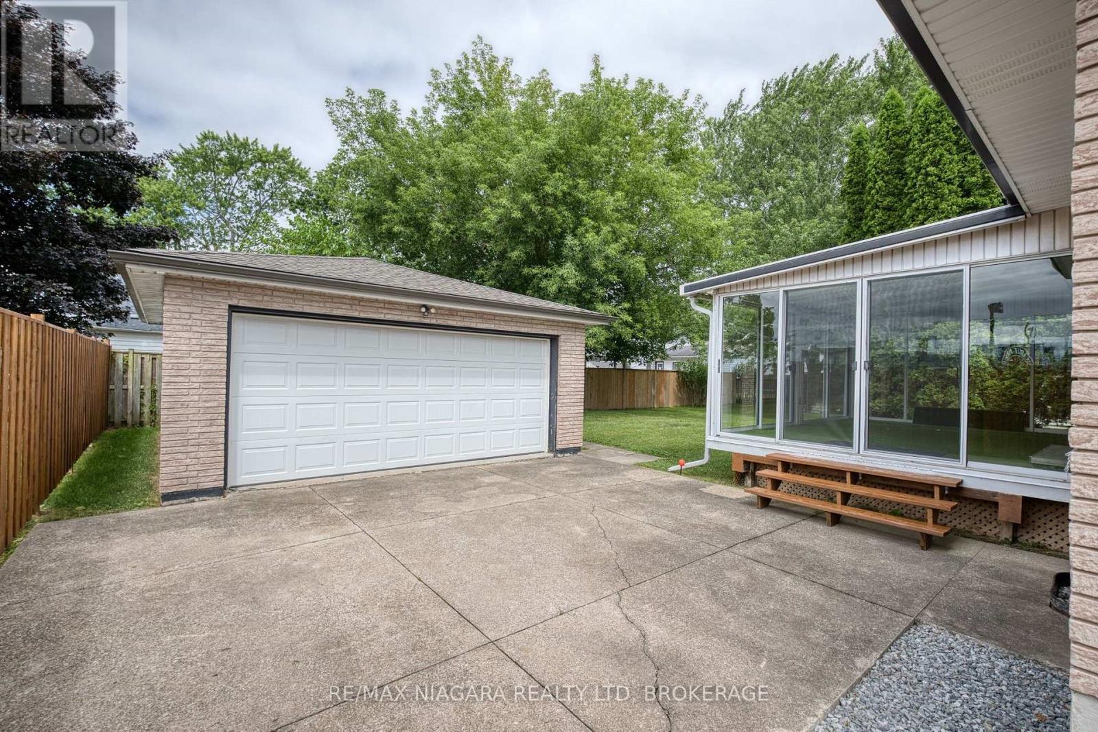 25 RICE ROAD - Image 33