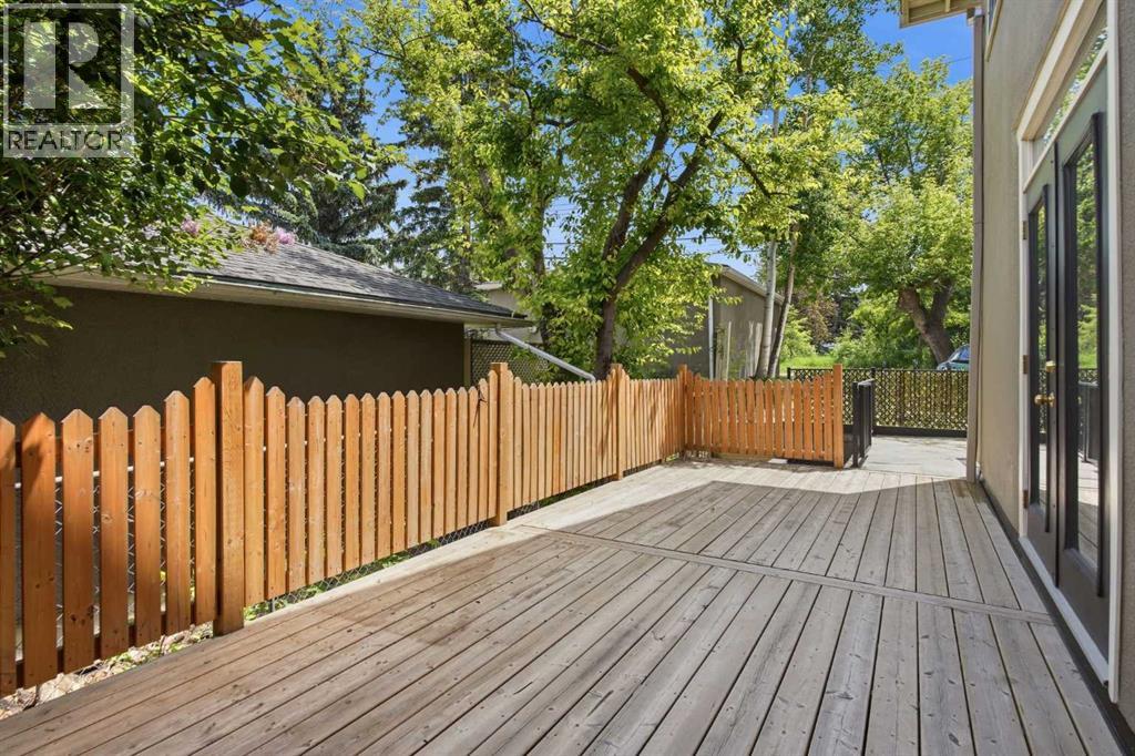 615 Crescent Boulevard SW - 42