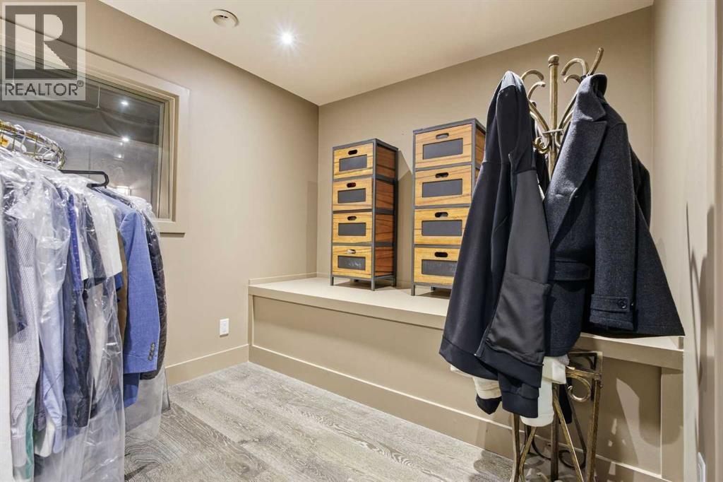 615 Crescent Boulevard SW - 38