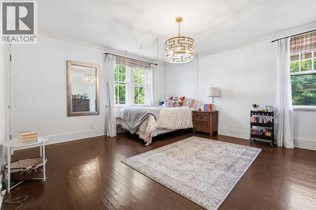 615 Crescent Boulevard SW - 26