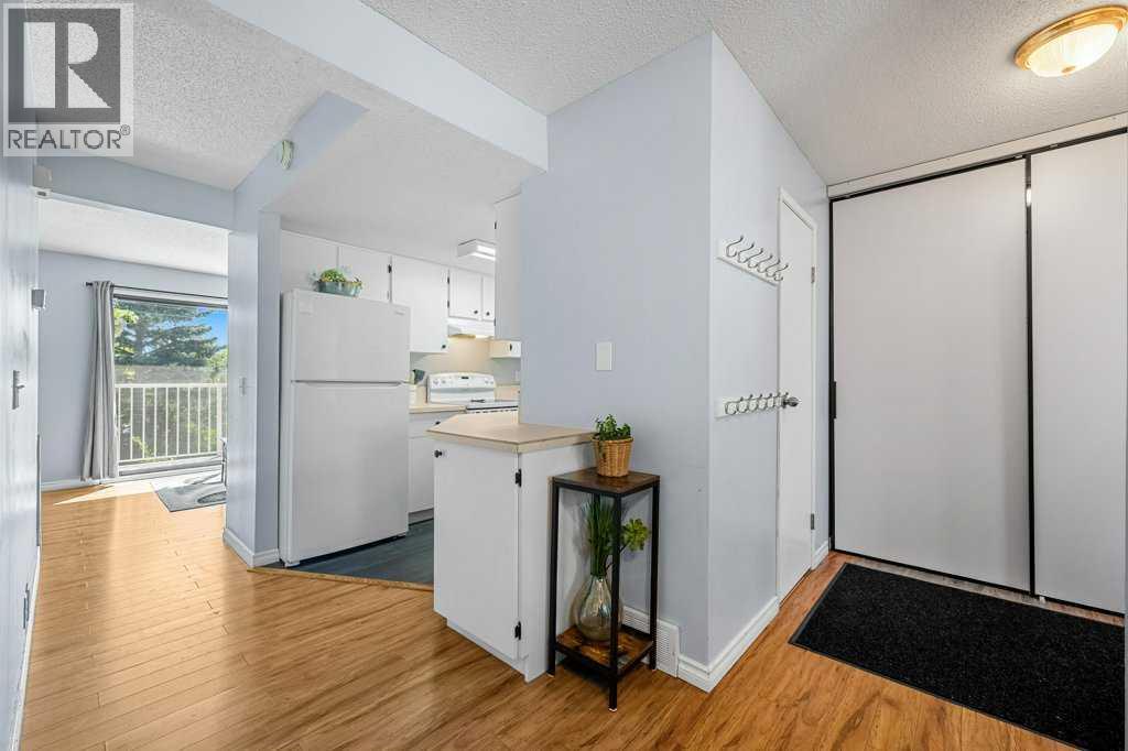 #80 1055 72 Avenue NW - 6