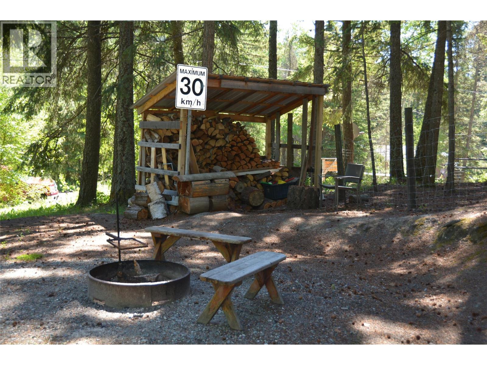 9019 DOYLE Road - Image 25