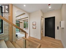 135 Oak Court, Anmore, BC V3H4W9 Photo 15
