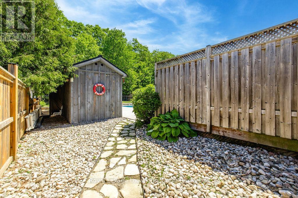 67 WESLEY AVENUE - 30
