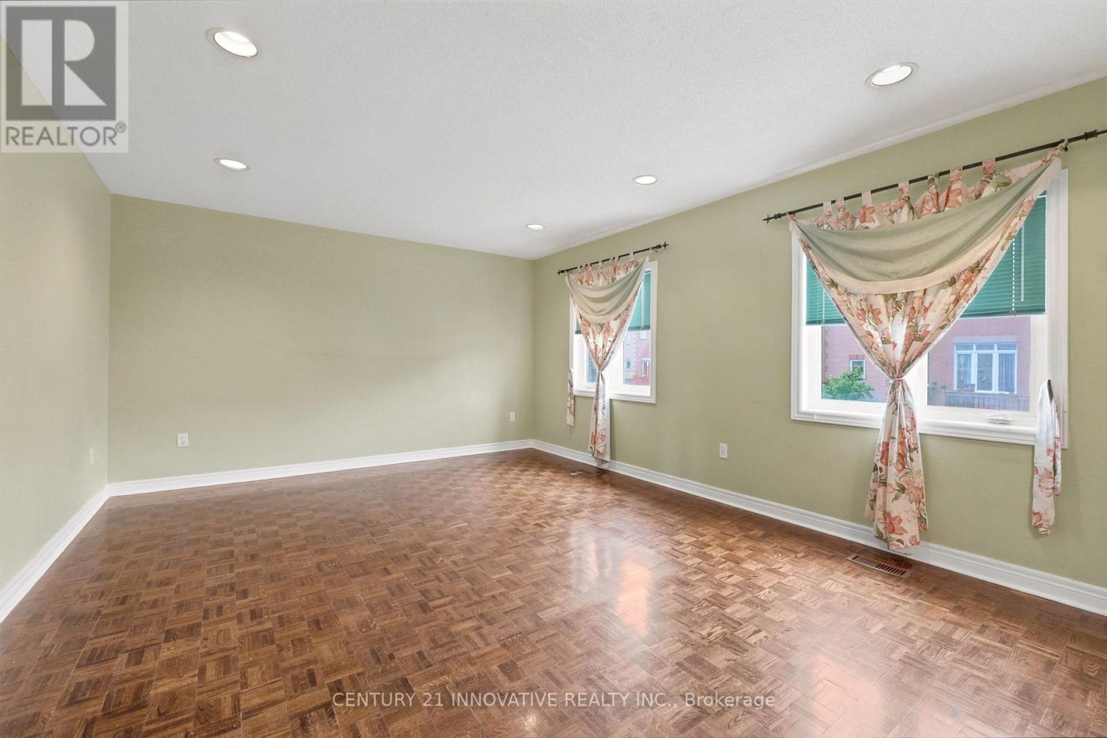 57 AVENIDA STREET NE - 17