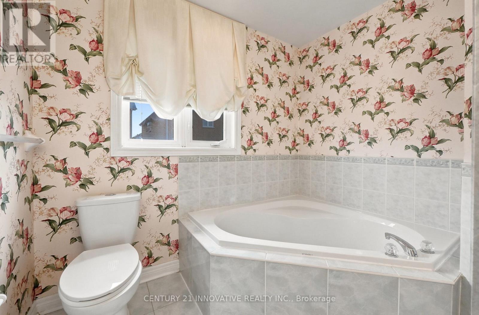 57 AVENIDA STREET NE - 20