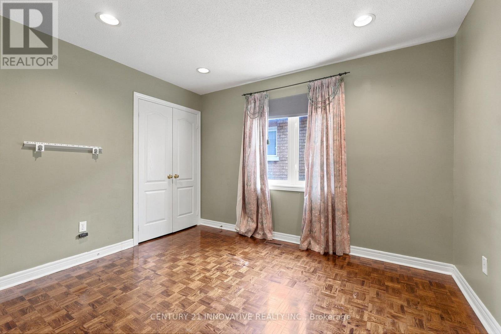 57 AVENIDA STREET NE - 23