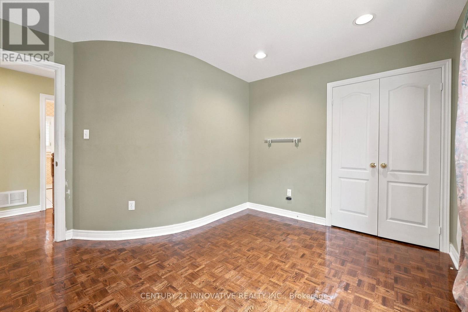 57 AVENIDA STREET NE - 24