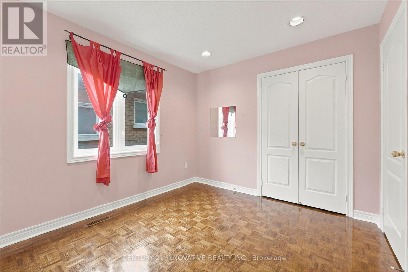 57 AVENIDA STREET NE - 31