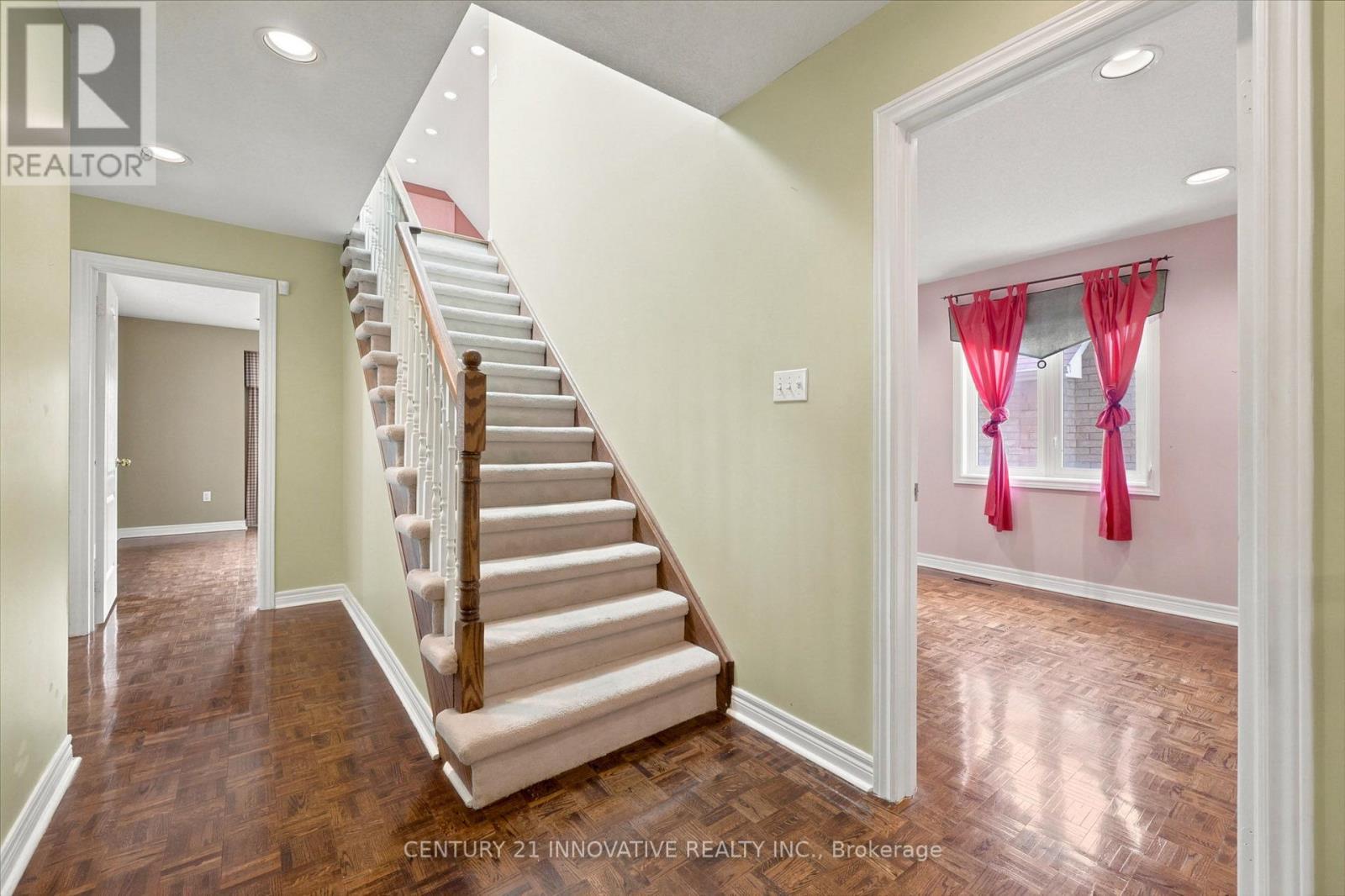 57 AVENIDA STREET NE - 40