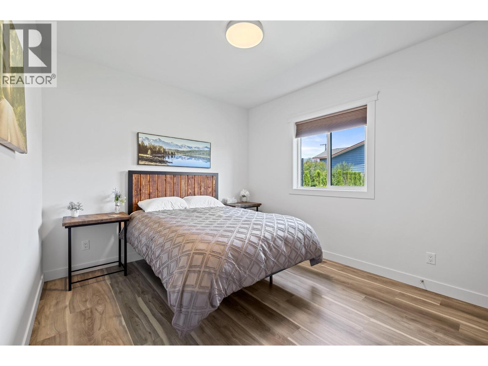 712 Lake Court - 17