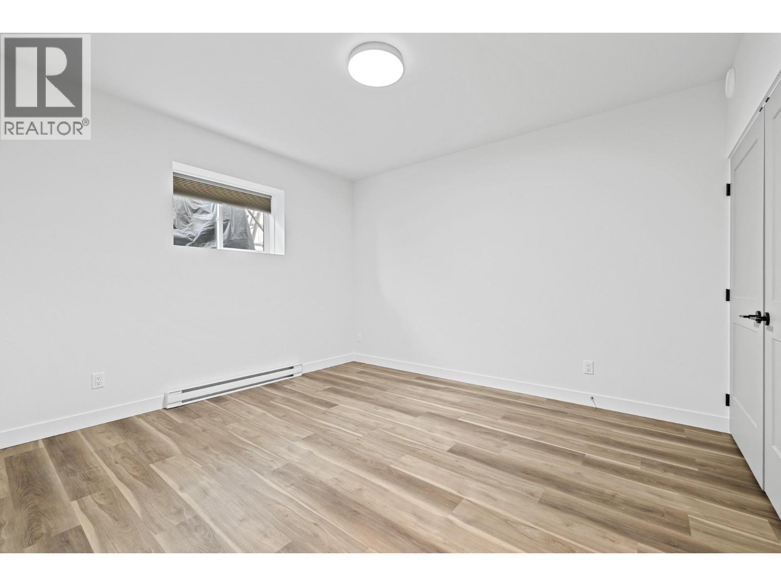 712 Lake Court - 37