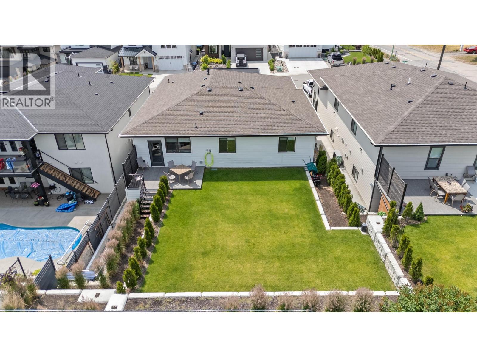 712 Lake Court - 43