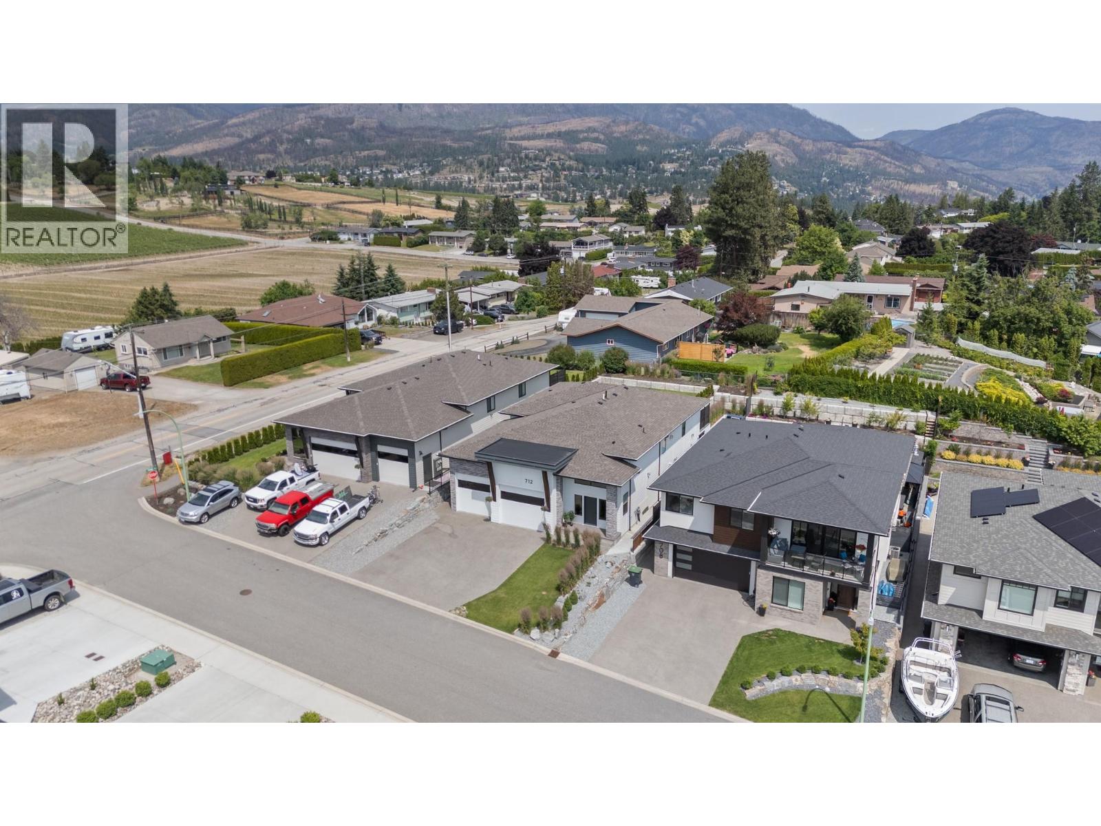 712 Lake Court - 46