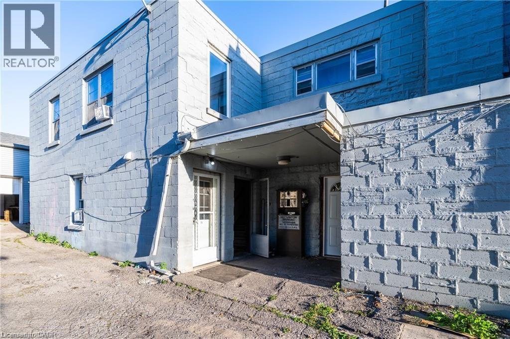 225 WATER Street N - 5