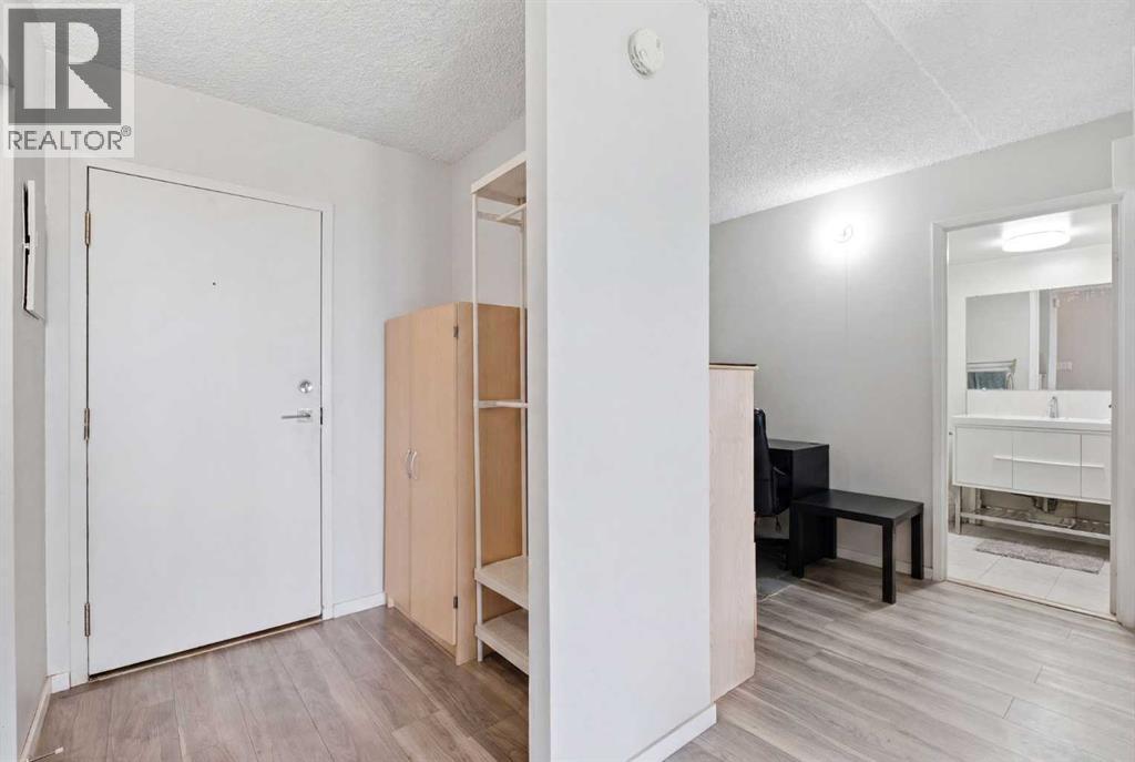 #2704 221 6 Avenue SE - 15