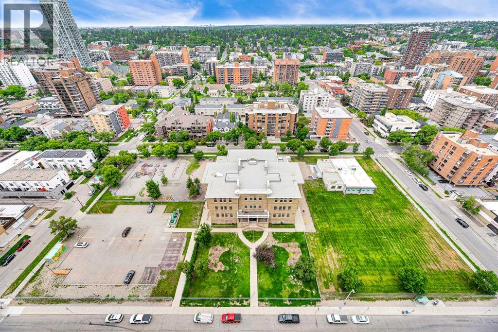 #2407 1118 12 Avenue SW - 41