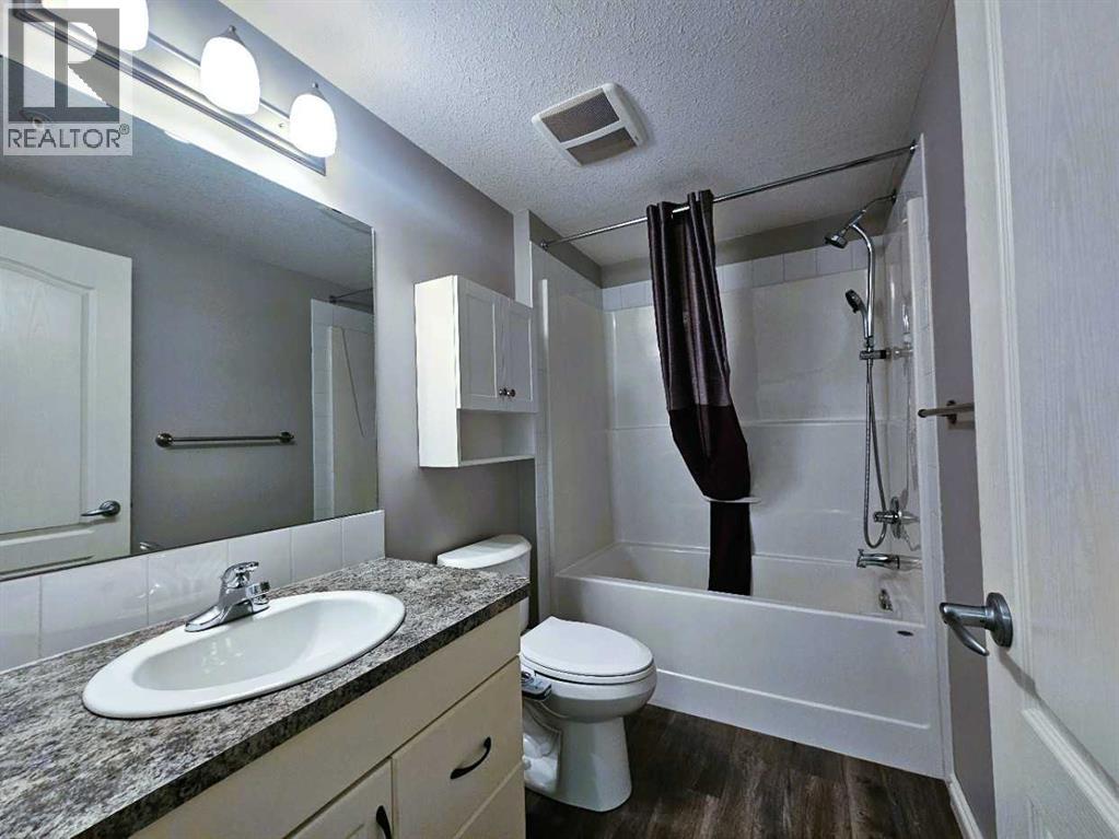 #227 6 Michener Boulevard - 17