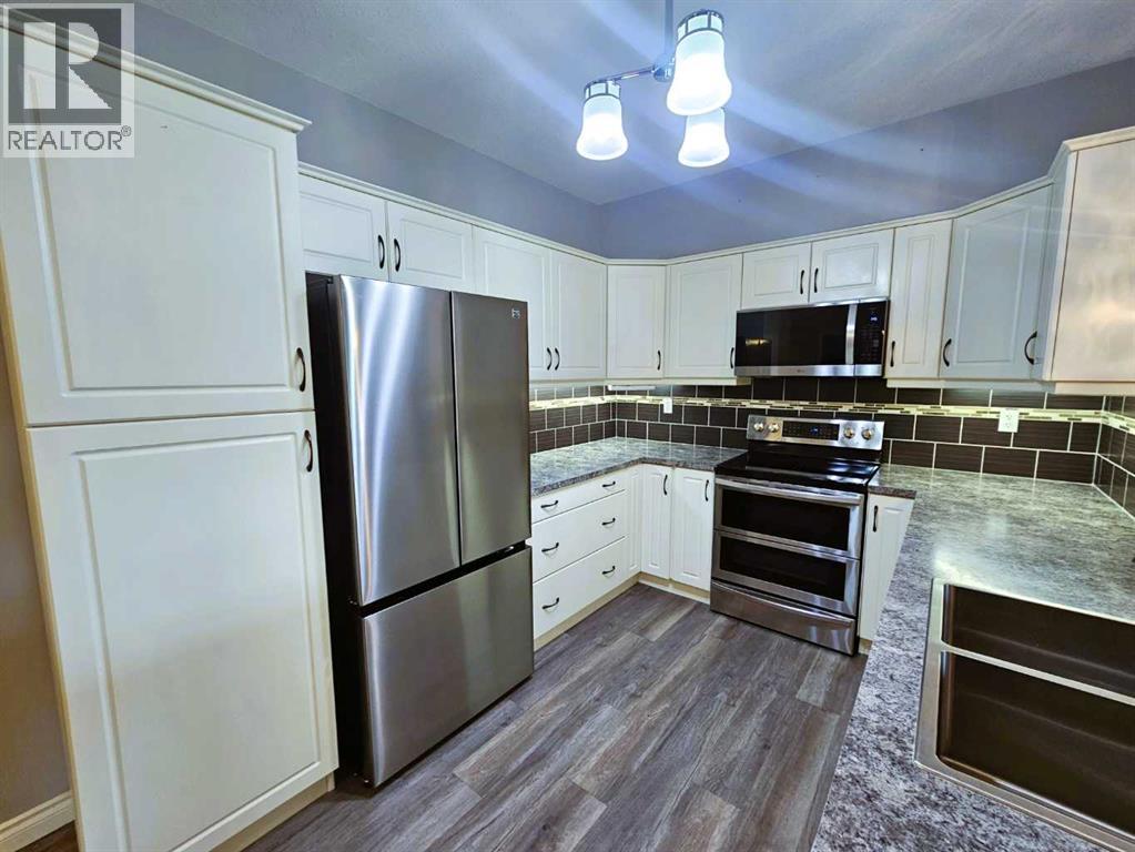 #227 6 Michener Boulevard - 4