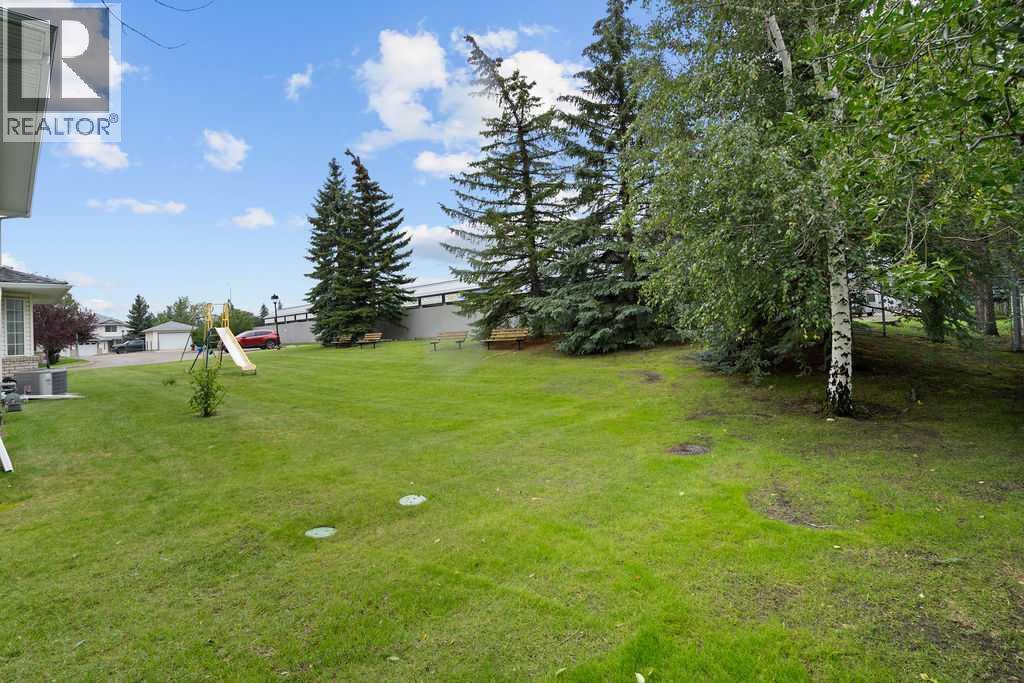 31 Silvergrove Close NW - 36