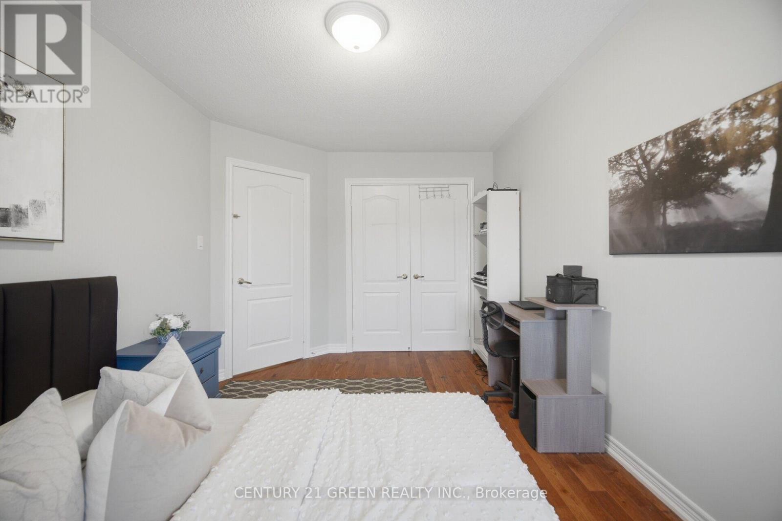 399 SAVOLINE BOULEVARD - 37
