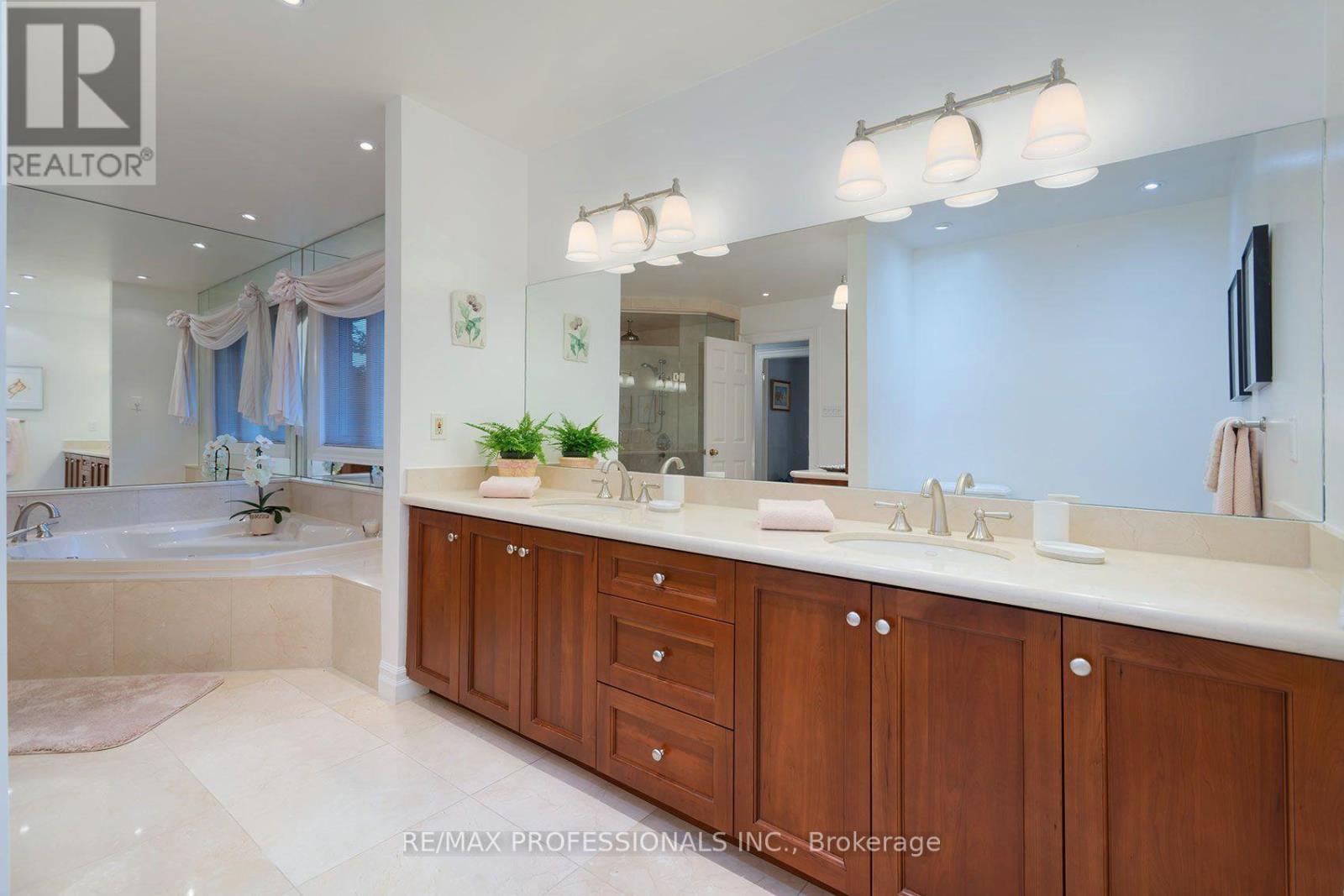 1820 SHADY CREEK COURT - Image 20