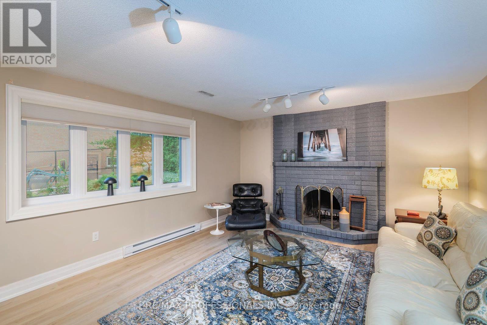 1820 SHADY CREEK COURT - Image 28