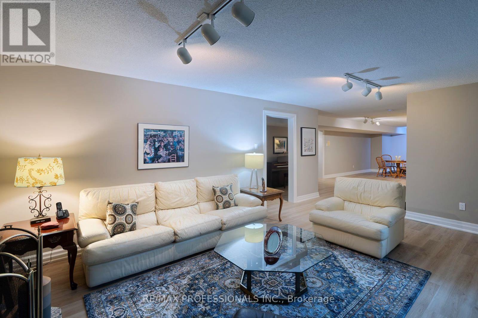 1820 SHADY CREEK COURT - Image 29
