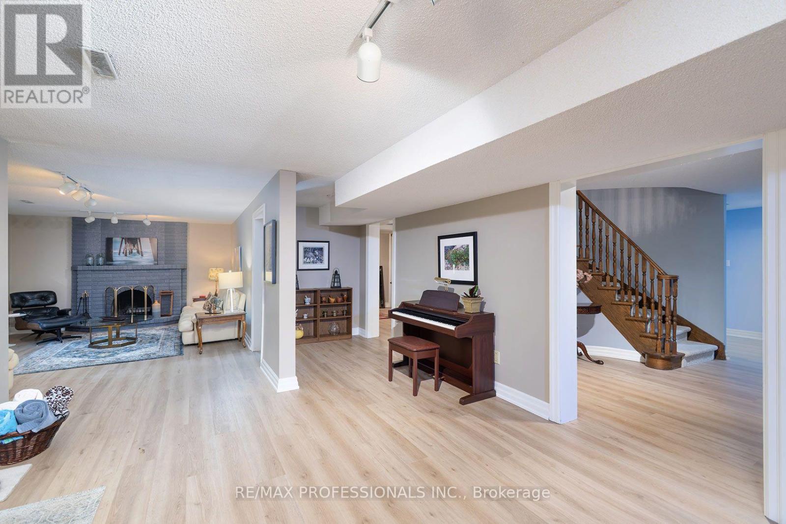1820 SHADY CREEK COURT - Image 31
