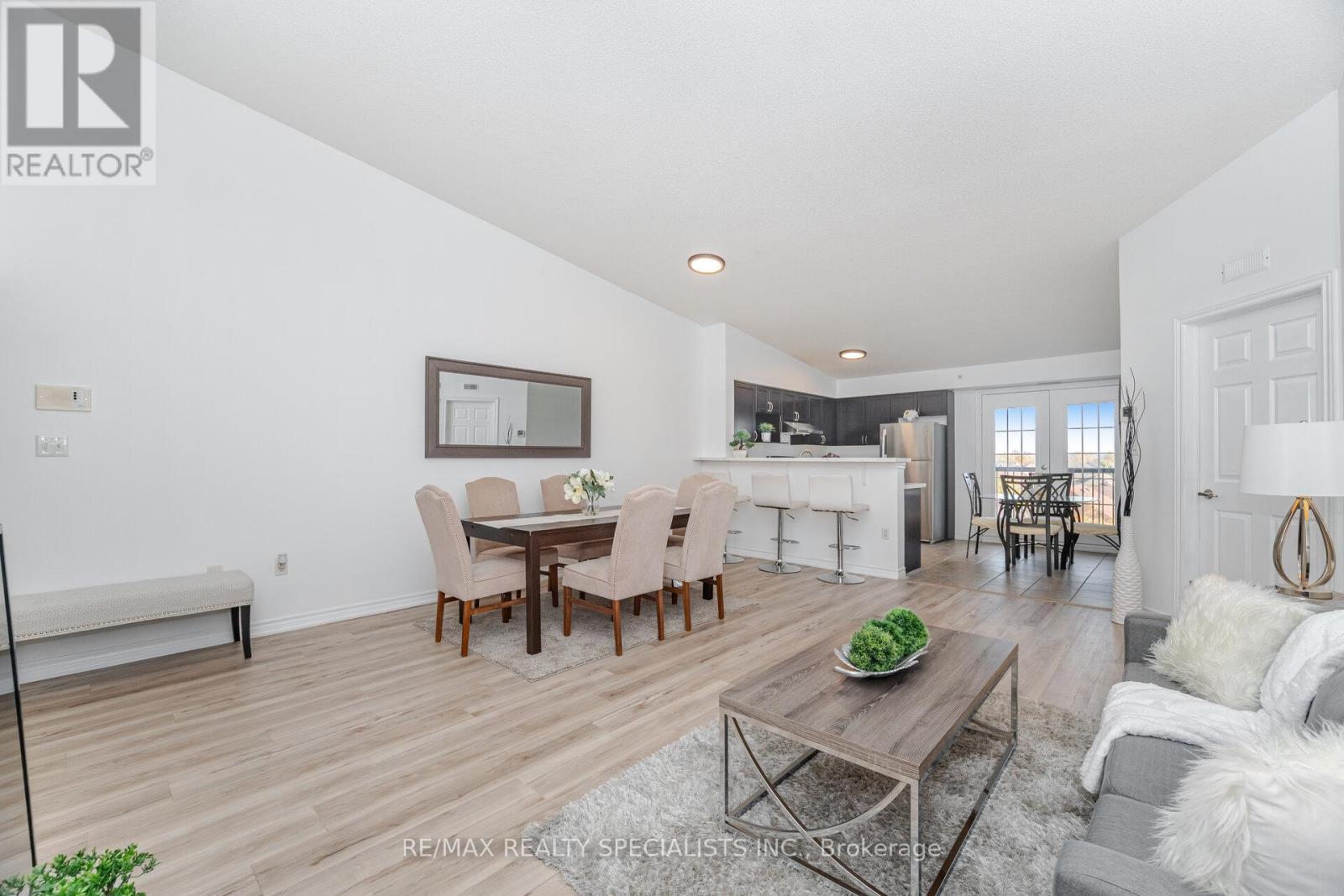 #412 1350 MAIN STREET E - 1