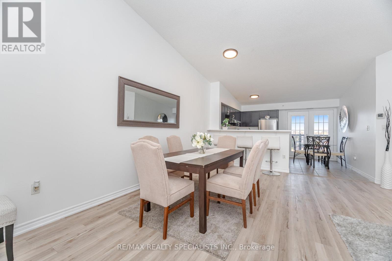 #412 1350 MAIN STREET E - 10