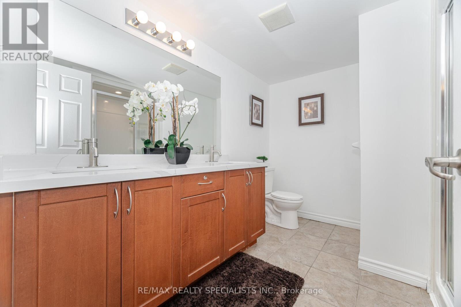 #412 1350 MAIN STREET E - 25