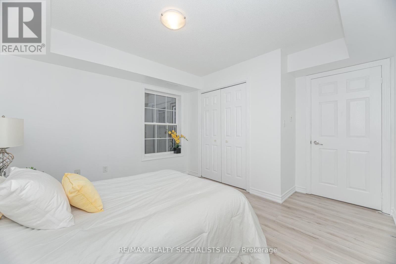 #412 1350 MAIN STREET E - 29