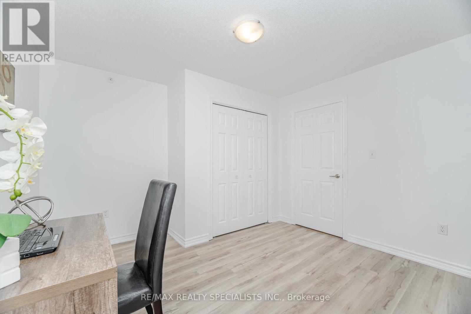 #412 1350 MAIN STREET E - 32