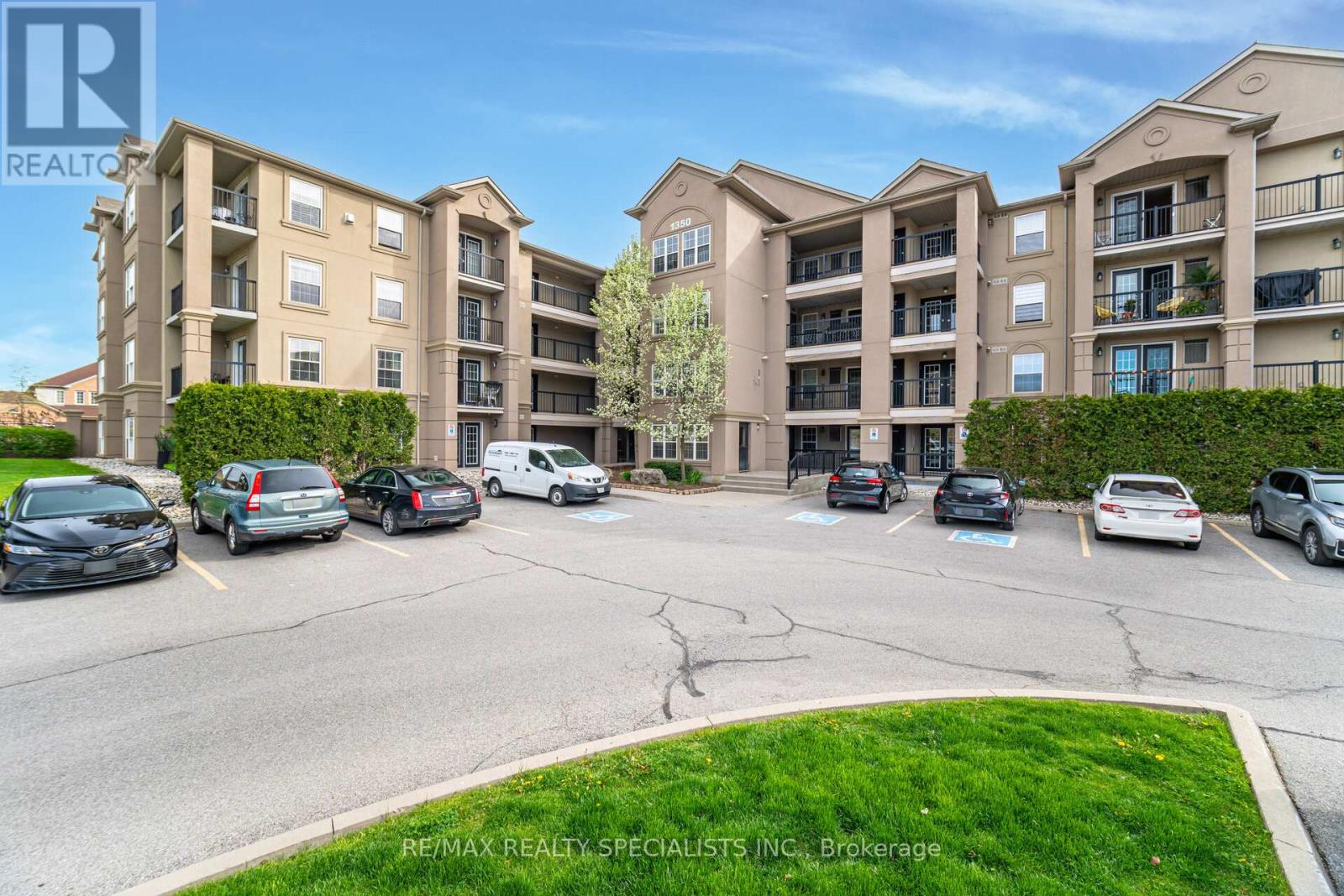 #412 1350 MAIN STREET E - 37