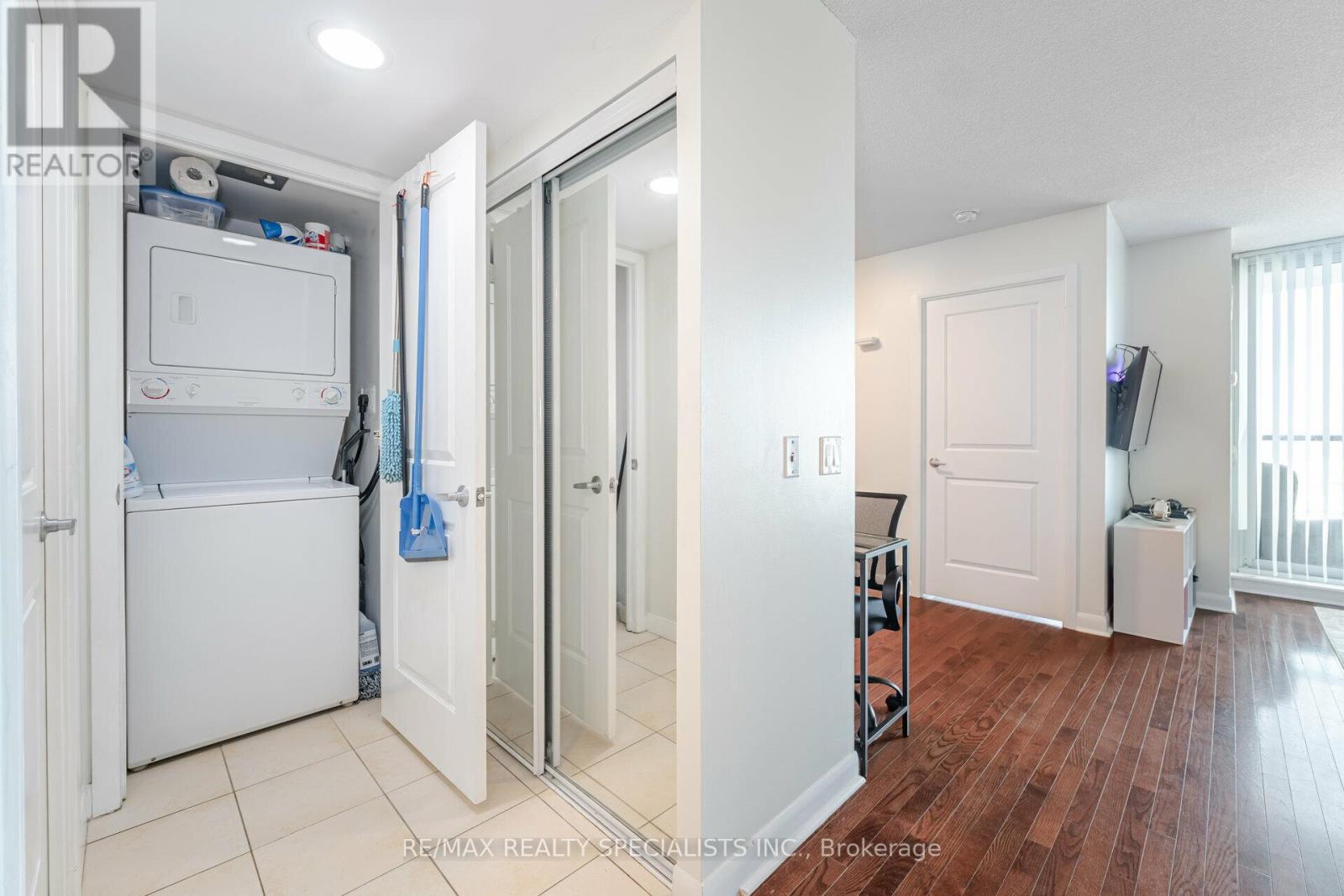 #1609 235 SHERWAY GARDENS ROAD - 25