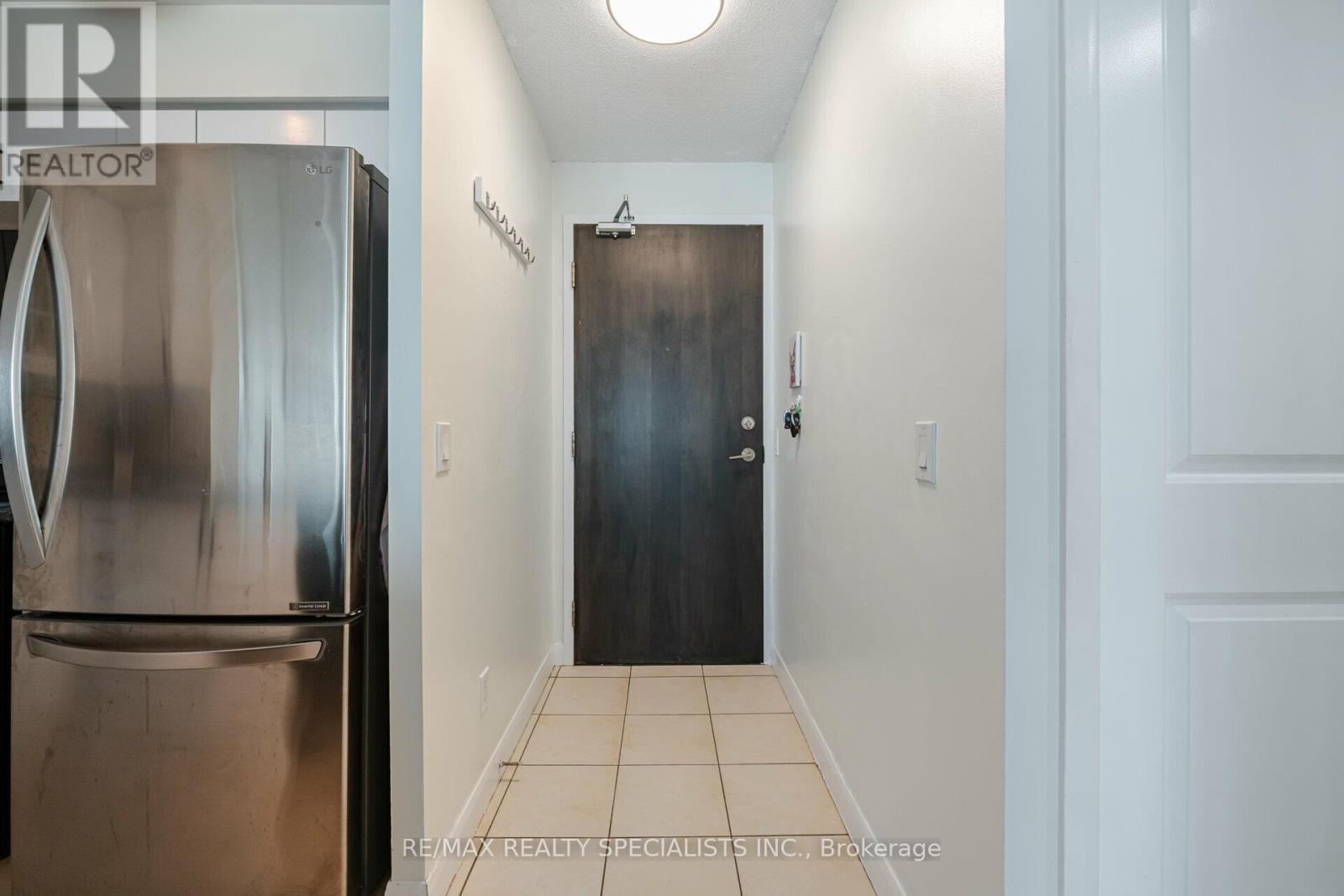 #1609 235 SHERWAY GARDENS ROAD - 5