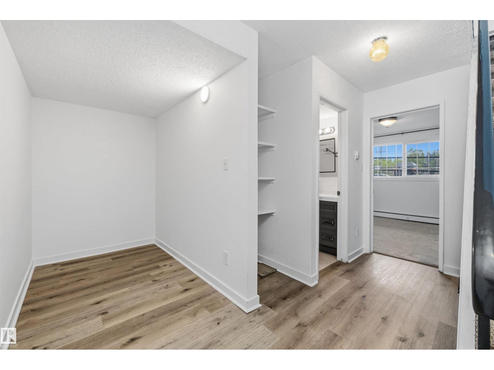 #8 10931 83 ST NW - Image 7