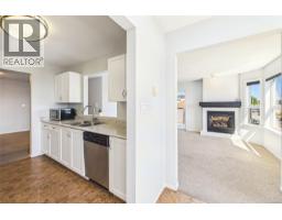 Laundry room - 304 327 Prideaux St, Nanaimo, BC V9R2N4 Photo 10